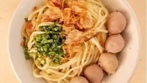 Baso Kampung Gejrot - Mie & Bakso di Cihideung, Tasikmalaya