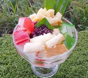 Es Goyobod Mistis - Minuman & Es di Cihideung, Tasikmalaya
