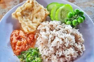 Nasi T.O. Benhil 2.96 - Warung Makan di Tawang, Tasikmalaya